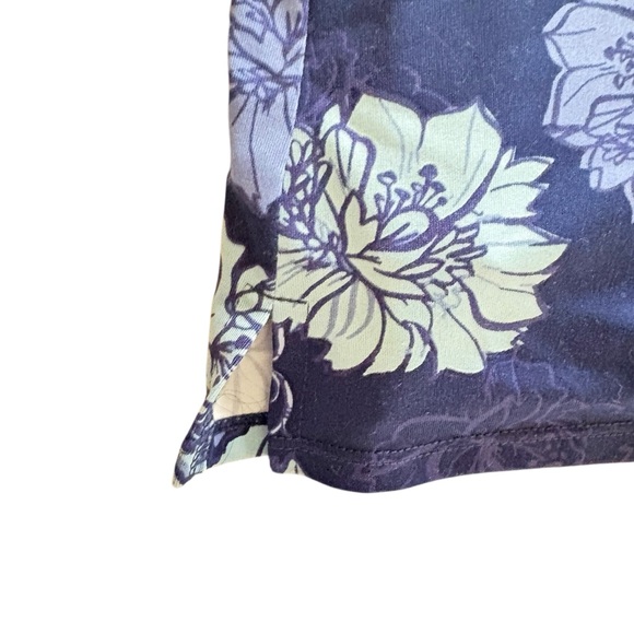 5 for $40 SALE !
Tranquility Navy Blue & Teal Floral Tennis Skort M - Picture 6 of 8